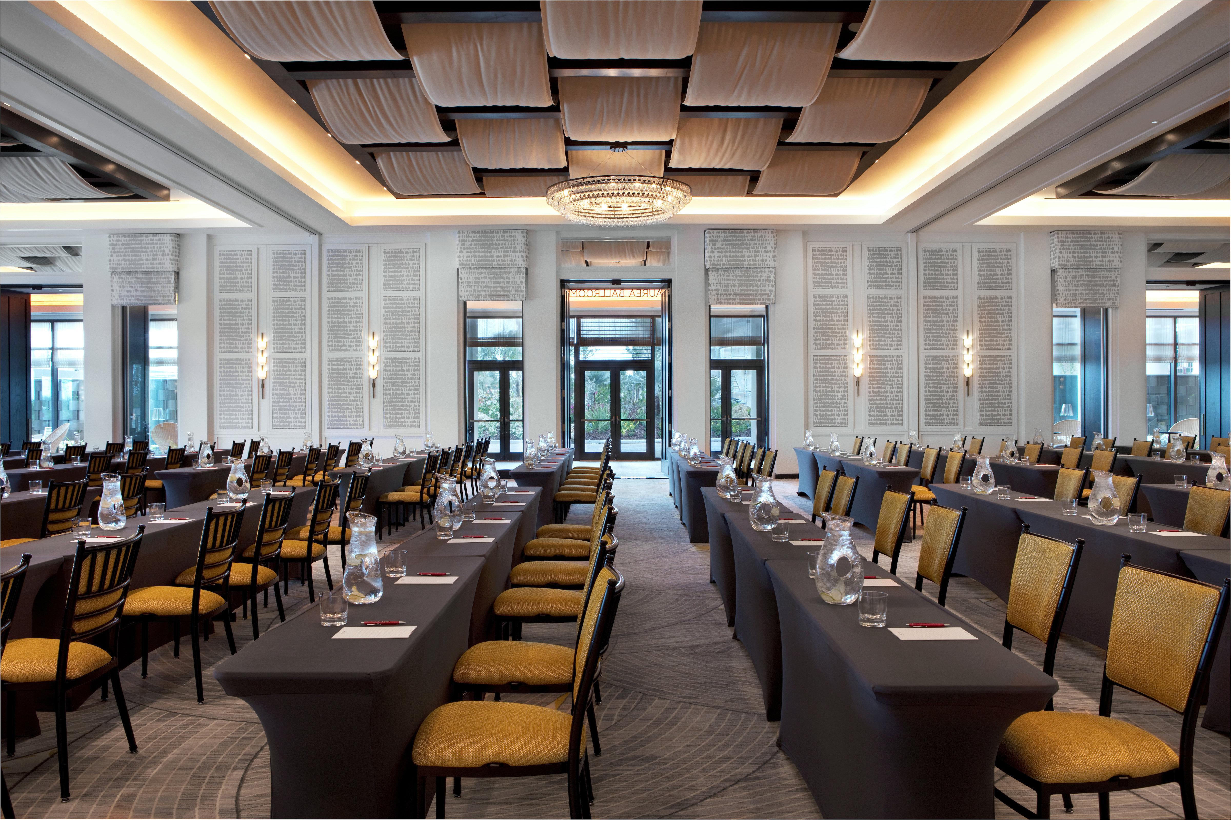 Kimpton Seafire Resort + Spa West Bay Extérieur photo